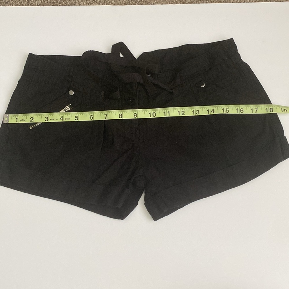 Max Rave Linen Shorts - Picture 13 of 13